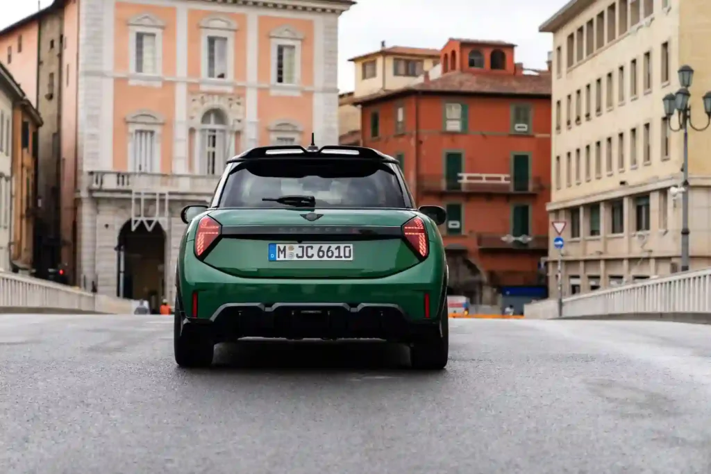 MINI 3 Door John Cooper Works 2025